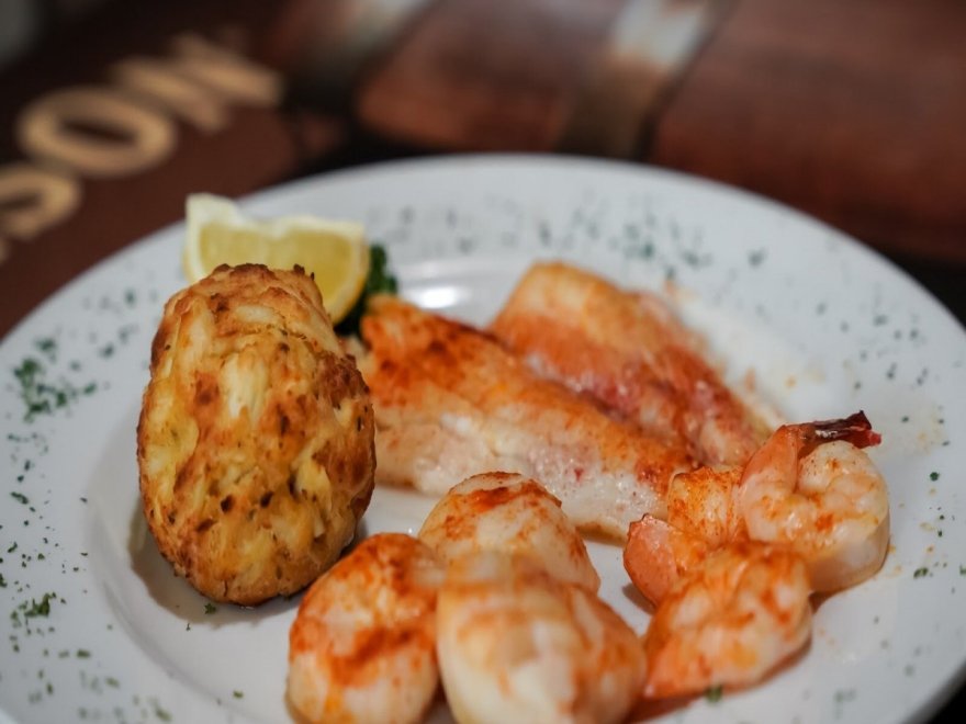 Coins Pub & Restaurant