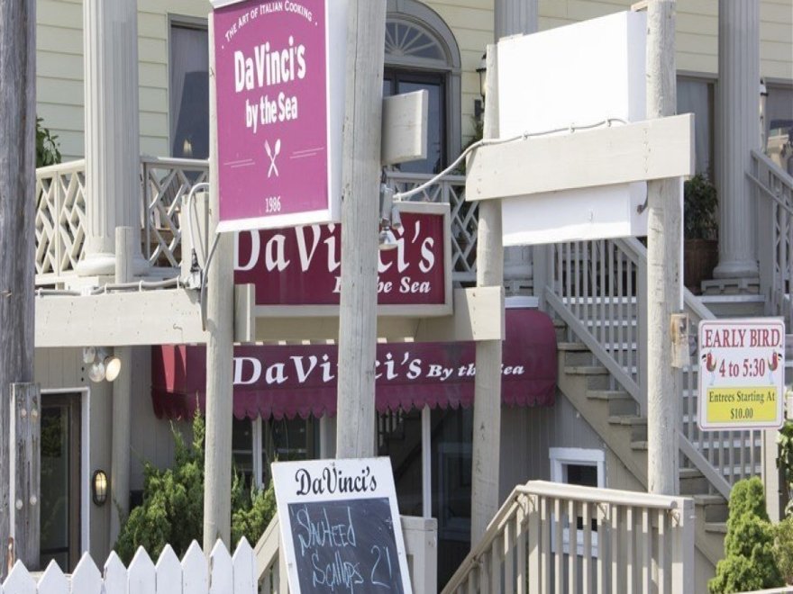 DaVinci's by the Sea