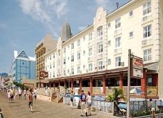 Cabanas Beach Bar & Grille