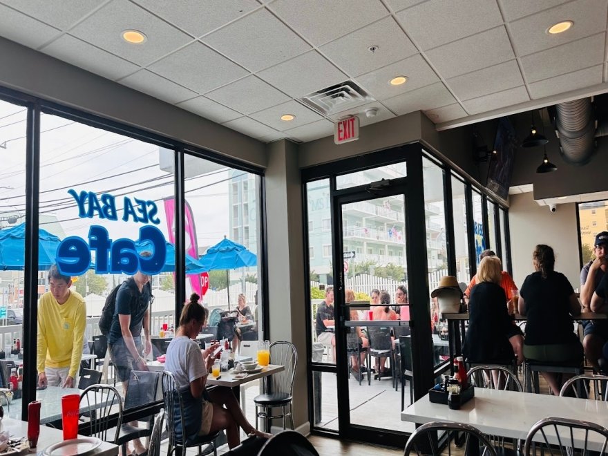 Sea Bay Bar & Grille