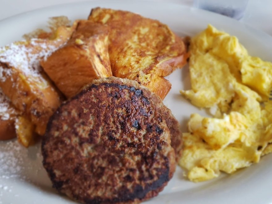 Sea Bay Bar & Grille