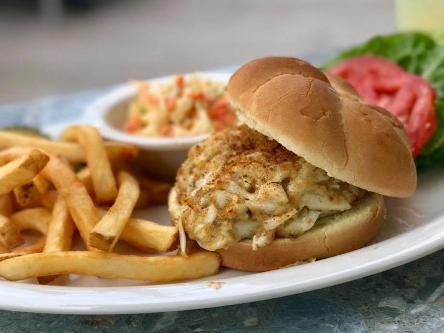 Sea Bay Bar & Grille