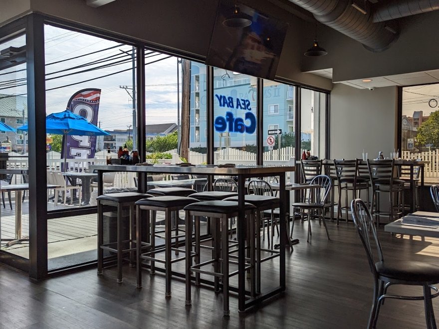 Sea Bay Bar & Grille