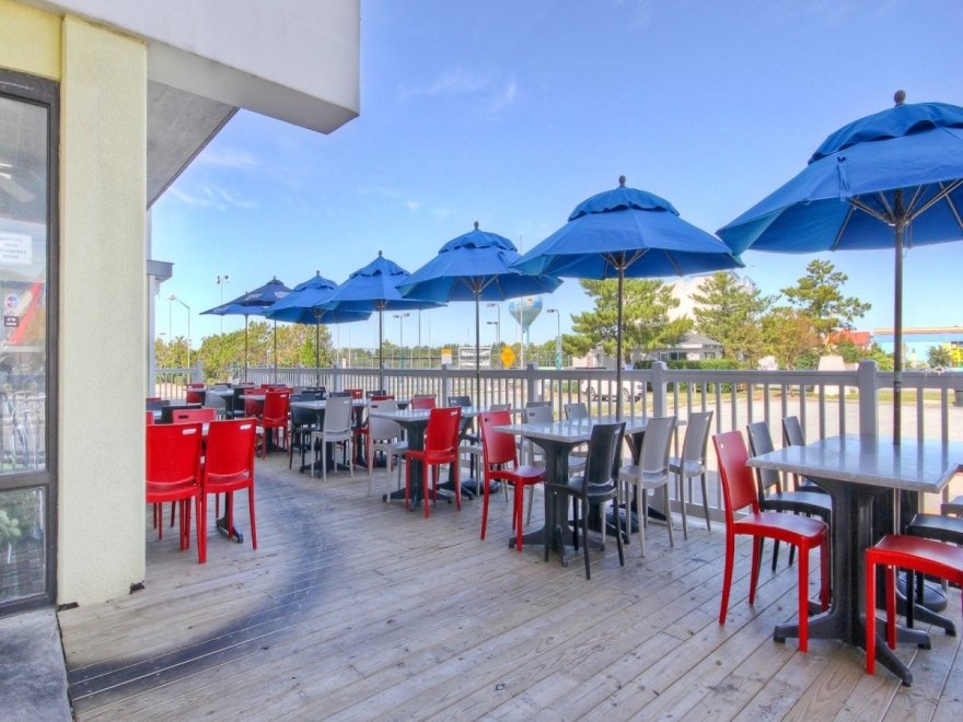 Sea Bay Bar & Grille