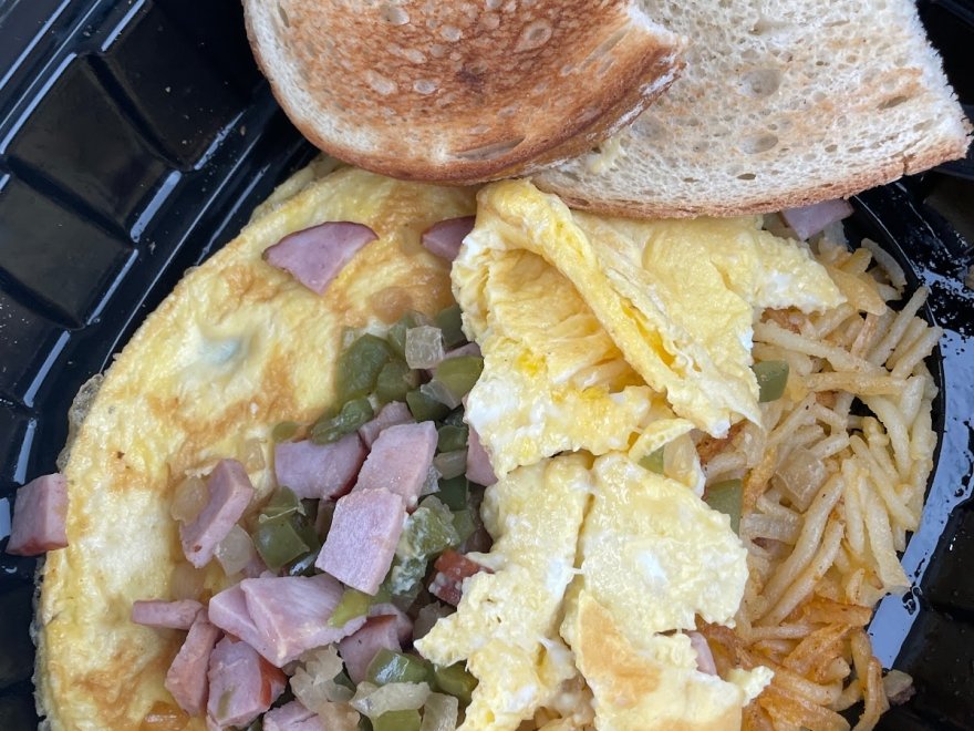 Sea Bay Bar & Grille