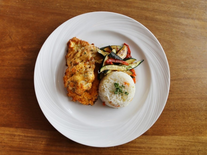 Captain's Table Restaurant and Bar