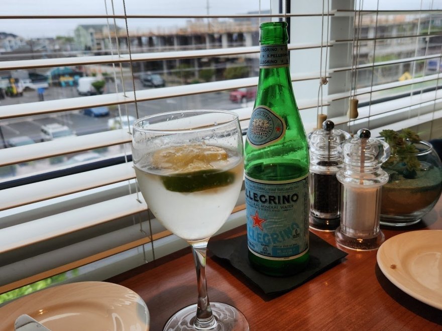 Captain's Table Restaurant and Bar