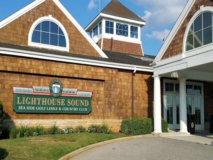Links At Lighthouse Sound