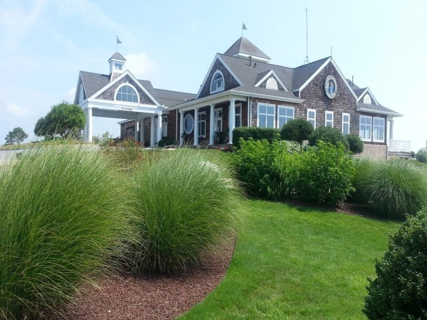 Links At Lighthouse Sound