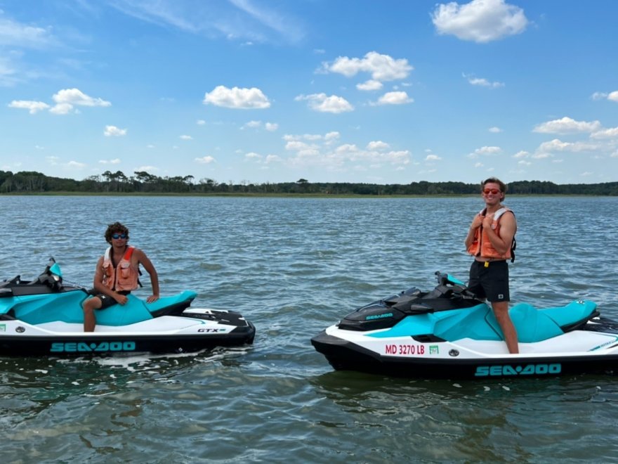 Under The Bridge Watersports - Jet Ski & Pontoon Boat Rentals