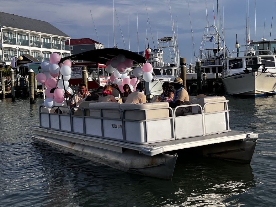 Under The Bridge Watersports - Jet Ski & Pontoon Boat Rentals