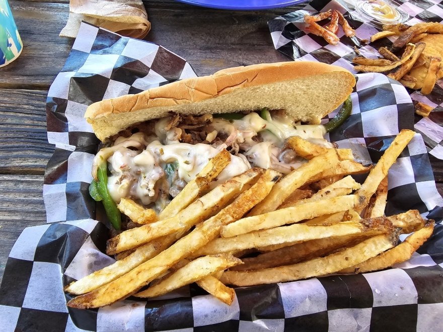 Hammerheads Bar & Grill