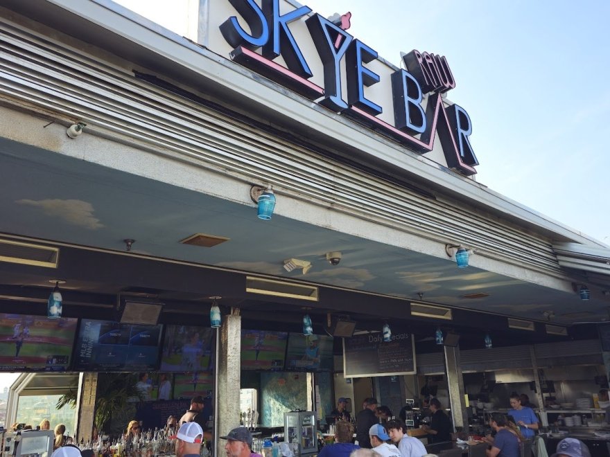 Skye Bar & Grille