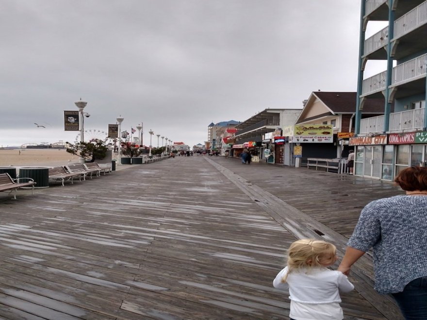 Golden Plate Sub Shop