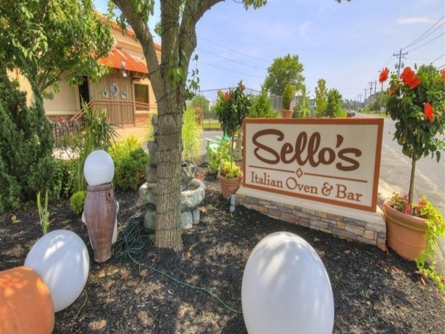 Sello's Italian Oven & Bar