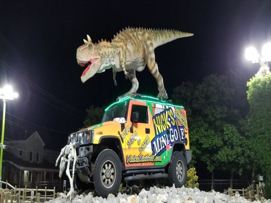 Nick's Mini Golf - Nick's 21st Street Jurassic Golf & Ropes Course