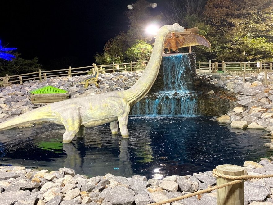 Nick's Mini Golf - Nick's 21st Street Jurassic Golf & Ropes Course