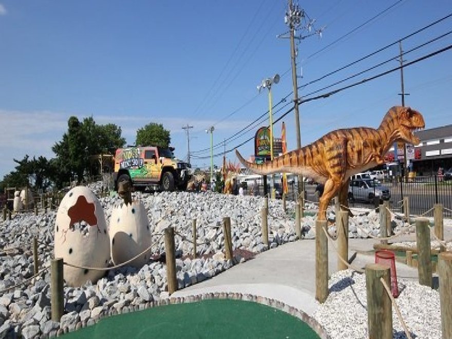 Nick's Mini Golf - Nick's 21st Street Jurassic Golf & Ropes Course