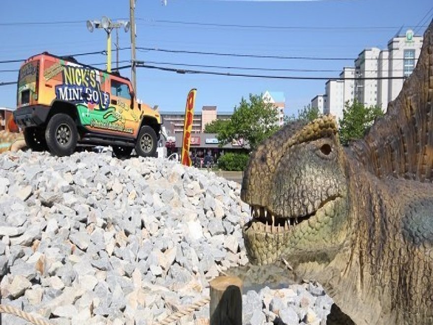 Nick's Mini Golf - Nick's 21st Street Jurassic Golf & Ropes Course