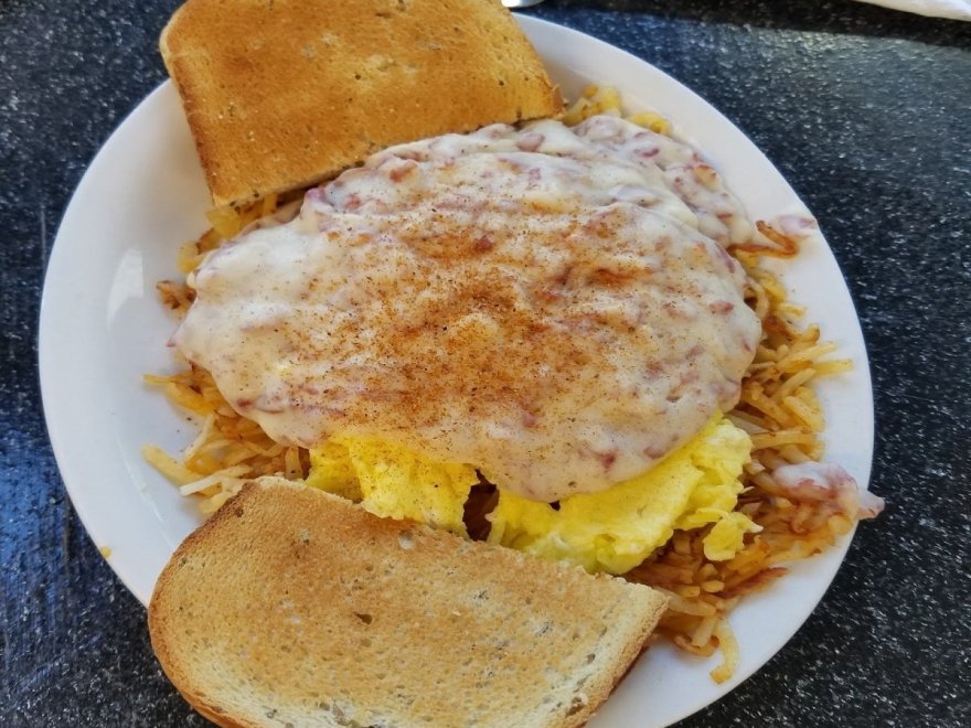 Satellite Breakfast Restaurant and Pool Bar