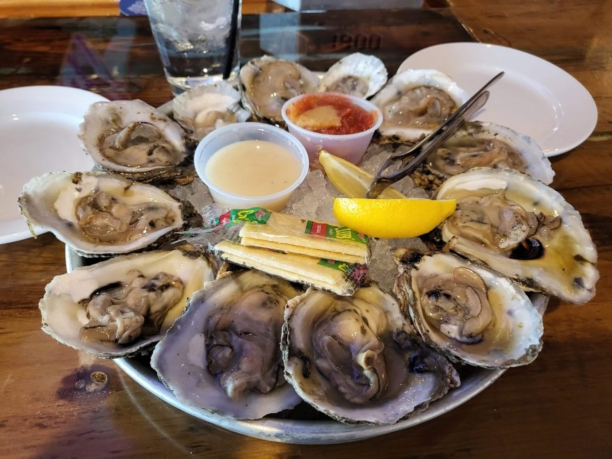 Tailchasers Restaurant & Dock Bar