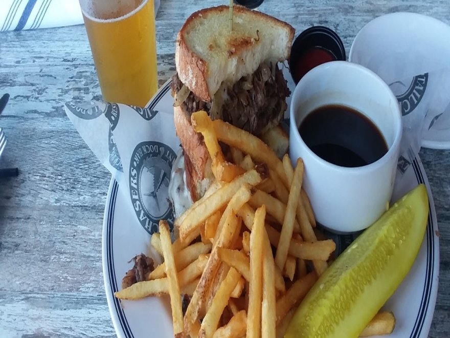 Tailchasers Restaurant & Dock Bar