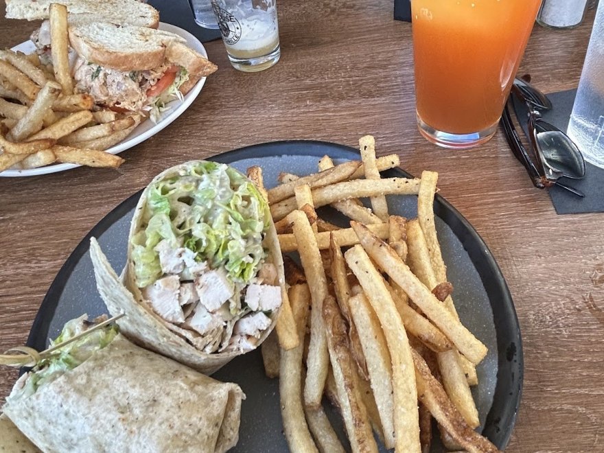 Taphouse West Bar and Grille