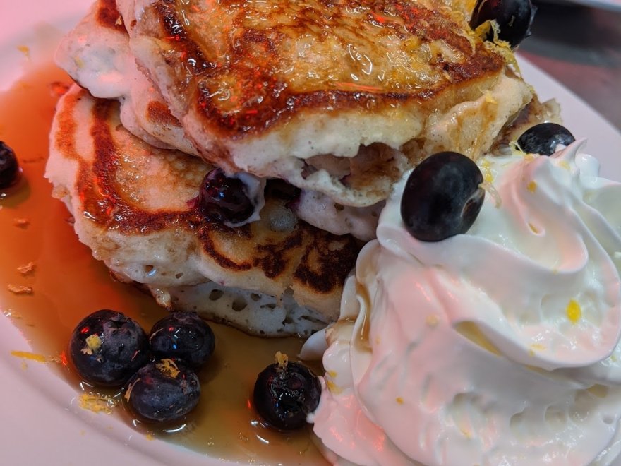 Oaked 110 Whiskey & Wine Bar