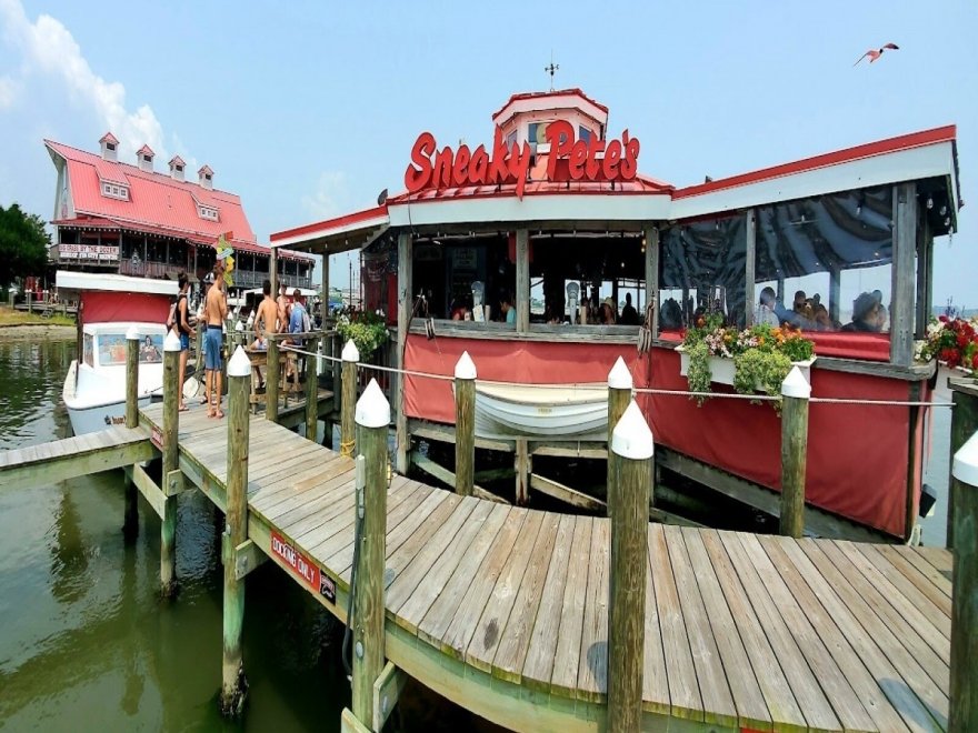 Hooper's Crab House & Sneaky Pete's