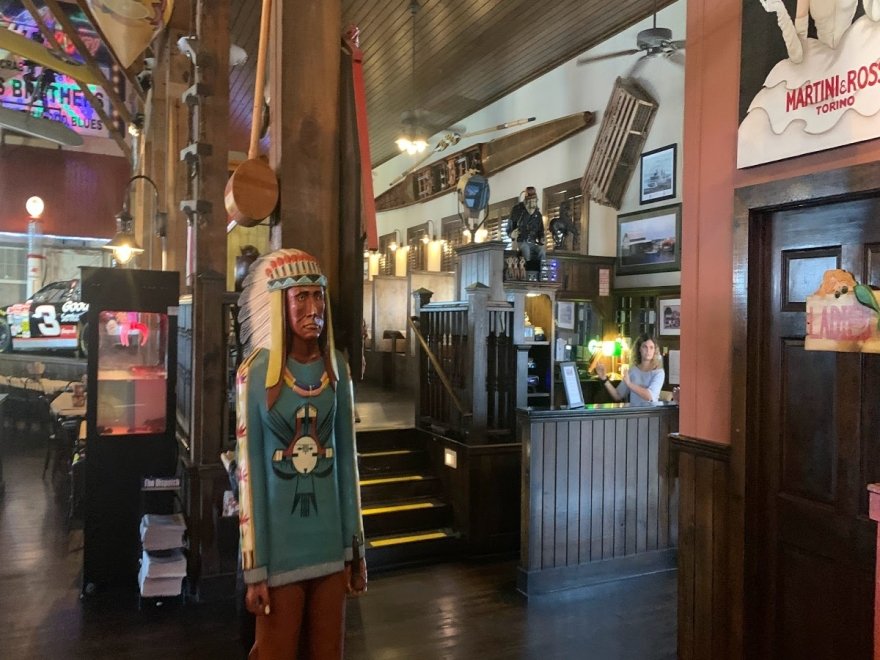 Hooper's Crab House & Sneaky Pete's