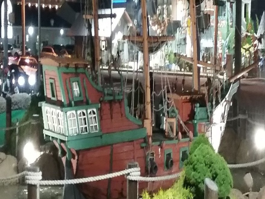 Embers Island Mini Golf