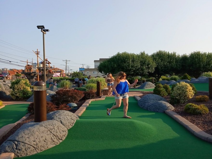 Embers Island Mini Golf