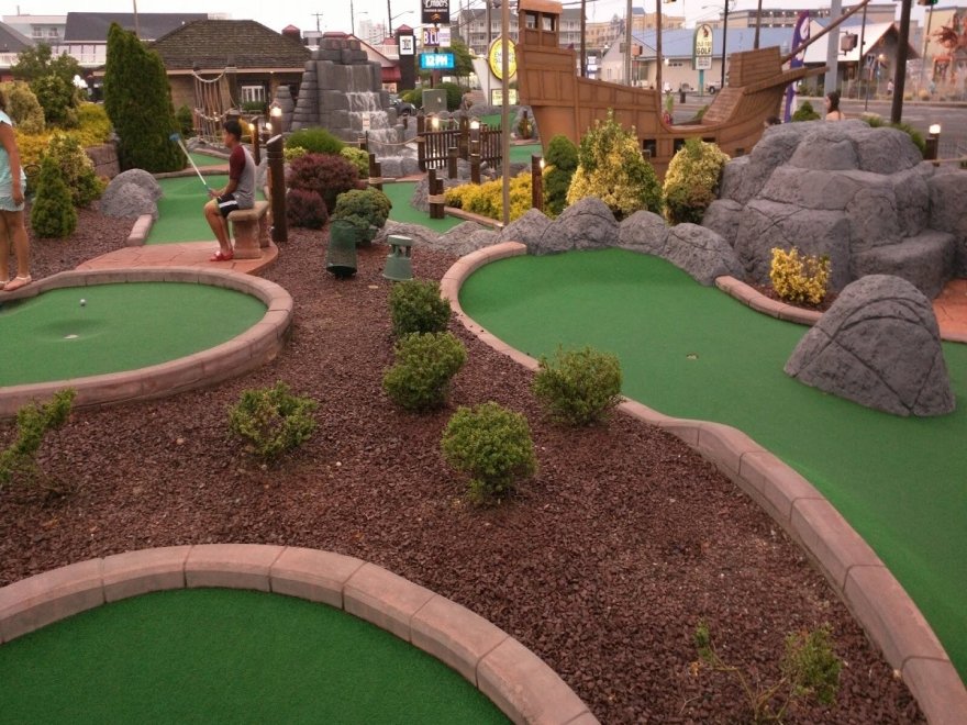 Embers Island Mini Golf