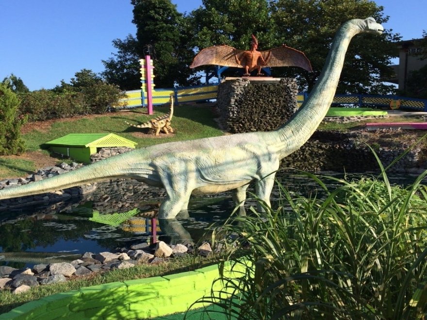 Nick's Mini Golf - Nick's Dino Golf & Mining Company