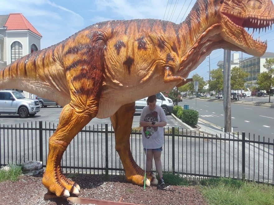 Nick's Mini Golf - Nick's Dino Golf & Mining Company