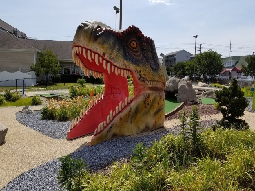 Nick's Mini Golf - Nick's Dino Golf & Mining Company