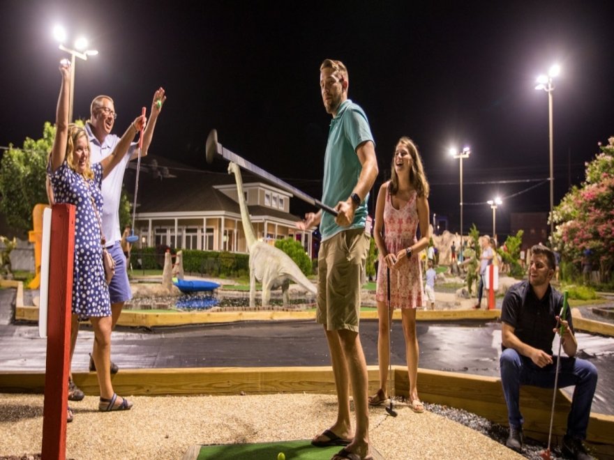 Nick's Mini Golf - Nick's Dino Golf & Mining Company