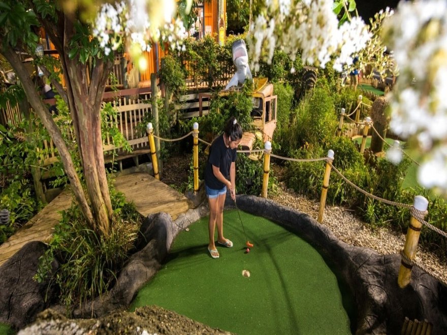 Nick's Mini Golf - Nick's Maui Golf