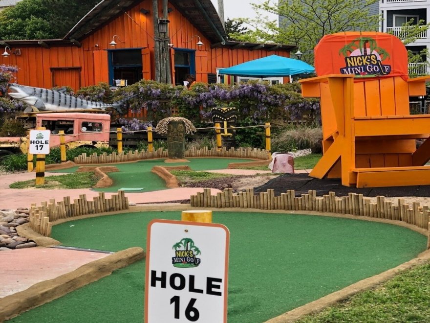 Nick's Mini Golf - Nick's Maui Golf