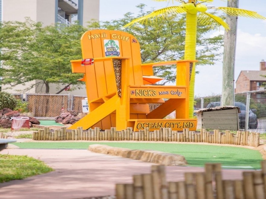 Nick's Mini Golf - Nick's Maui Golf
