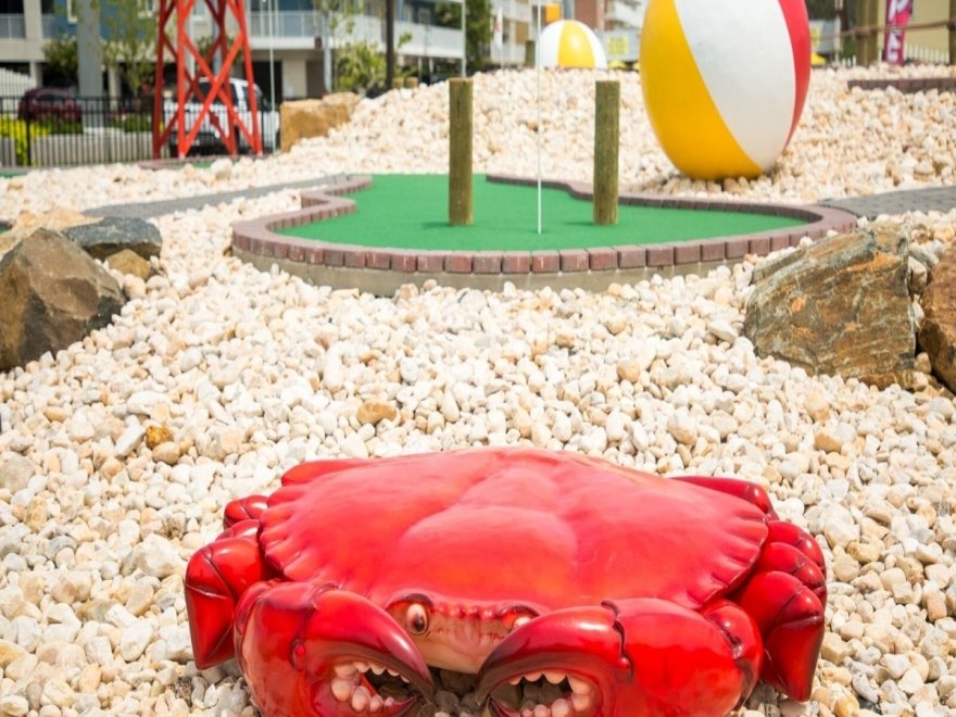 Nick's Mini Golf - Nick's Beach Ball Golf