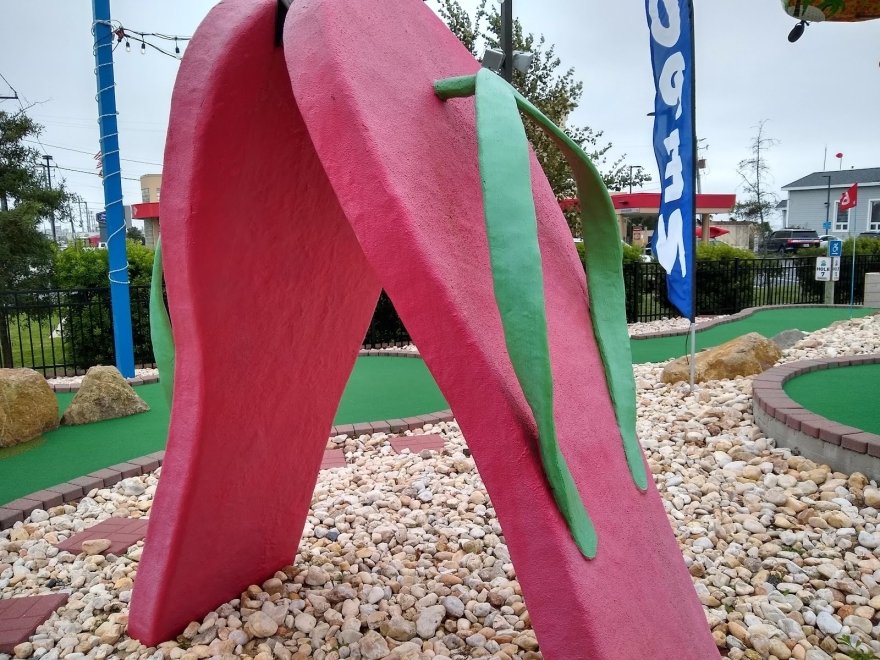 Nick's Mini Golf - Nick's Beach Ball Golf