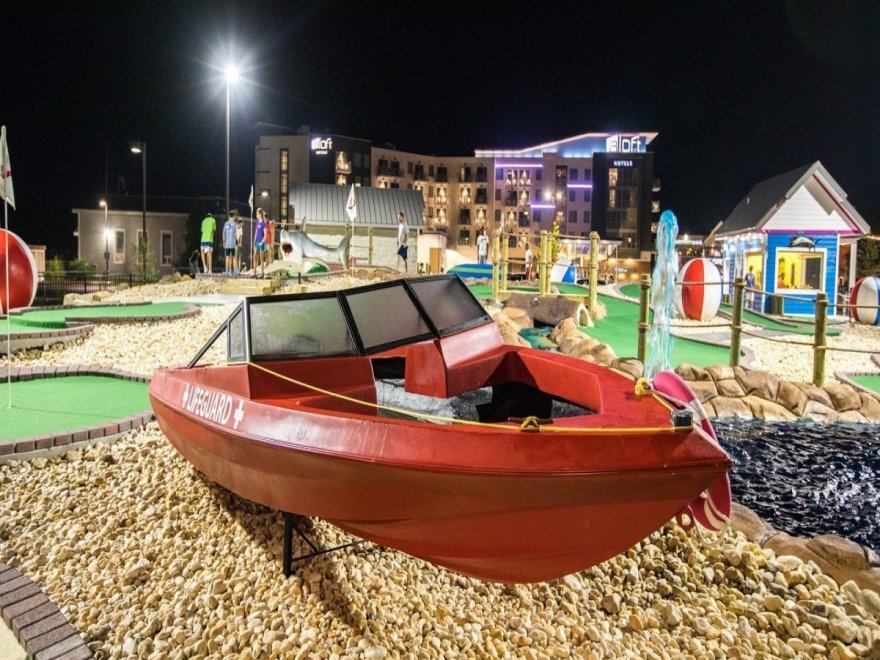 Nick's Mini Golf - Nick's Beach Ball Golf