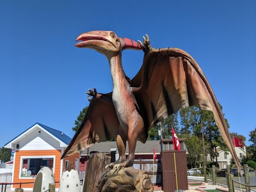 Nick's Mini Golf - Nick's Dinoland Golf