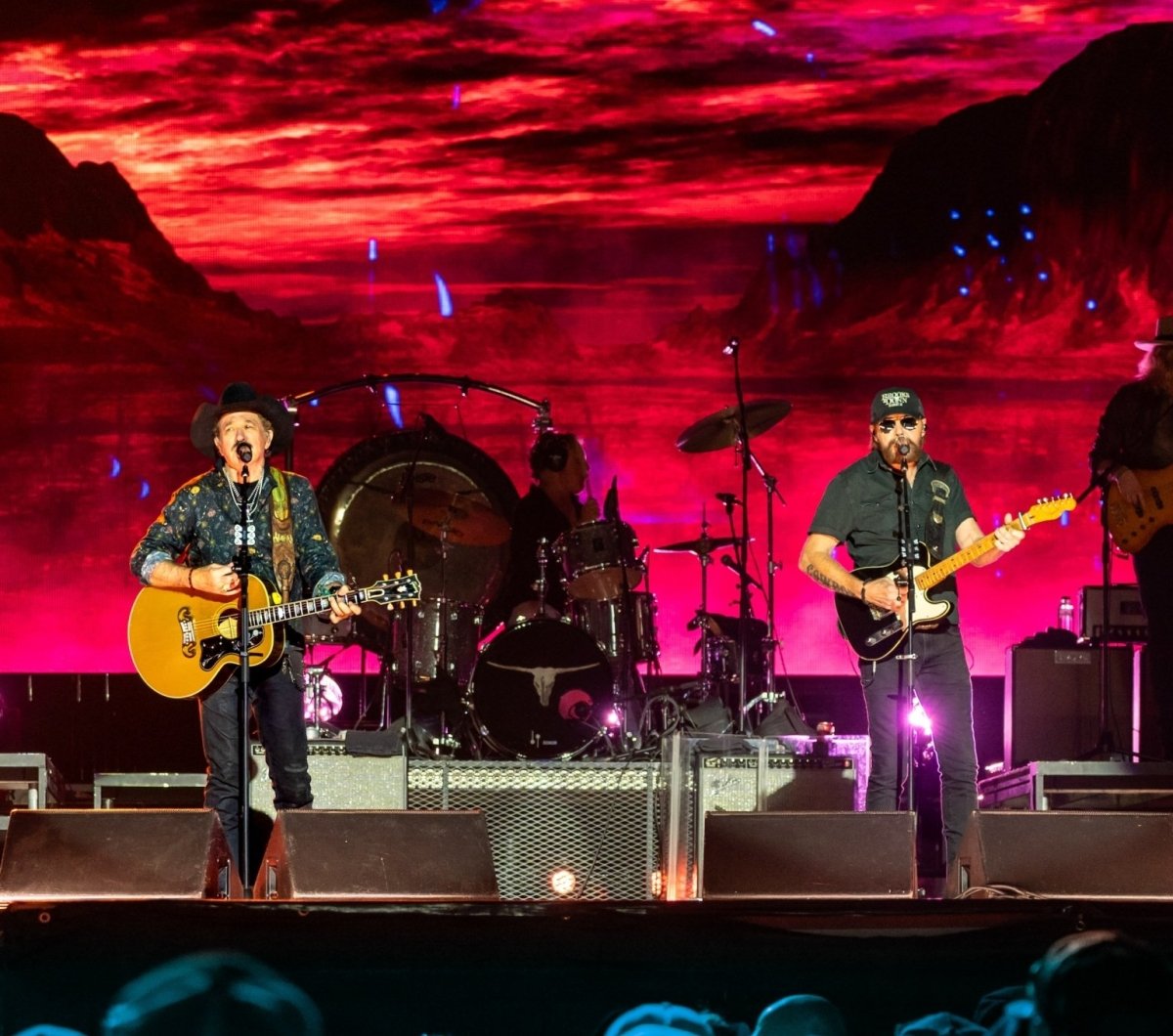Brooks & Dunn at Country Calling Brooks & Dunn performing at Country Calling
